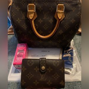 Authentic Louis Vuitton Speedy 25 with LV Monogram Viennois Wallet gift set!